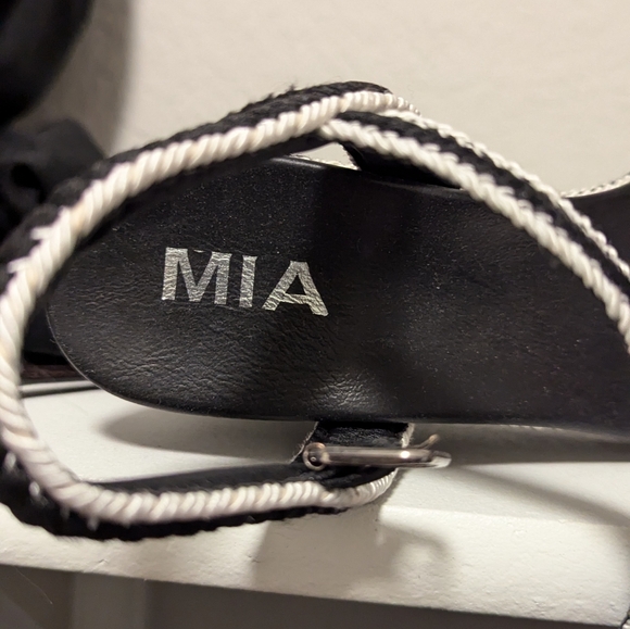 MIA Black and White Retro Barbie Woven Wedge Sandals Espadrilles - Picture 6 of 6